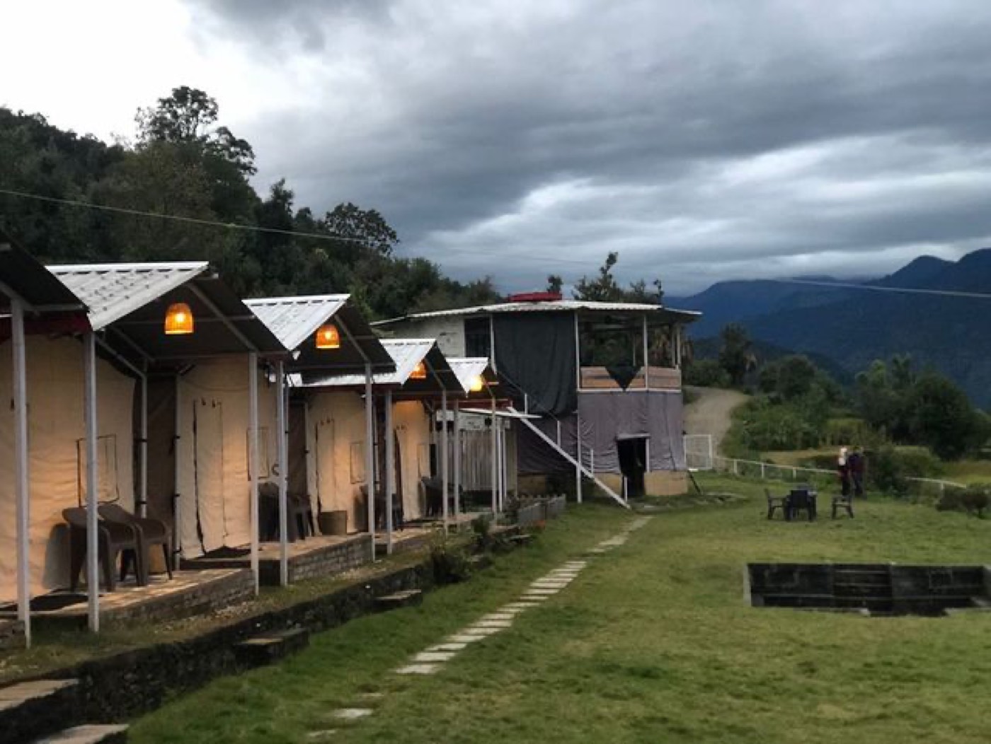A moment from an Avyukta Circle retreat